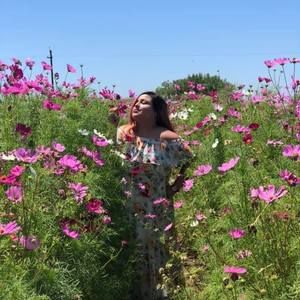 Meet your Posher, Linzee